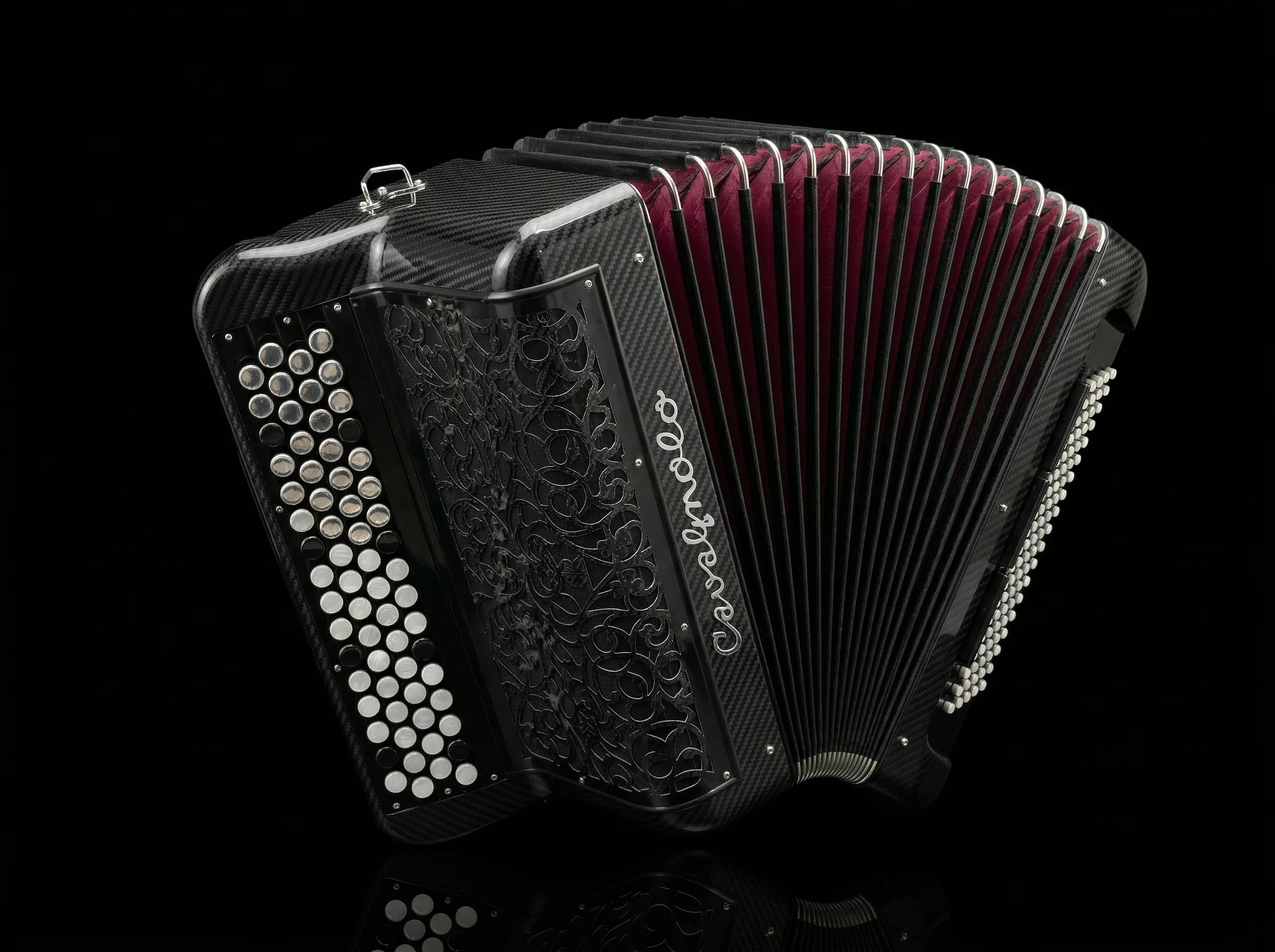 Accordéon Cavagnolo acoustique en carbone. Nouvelle série ultime en carbone brillant