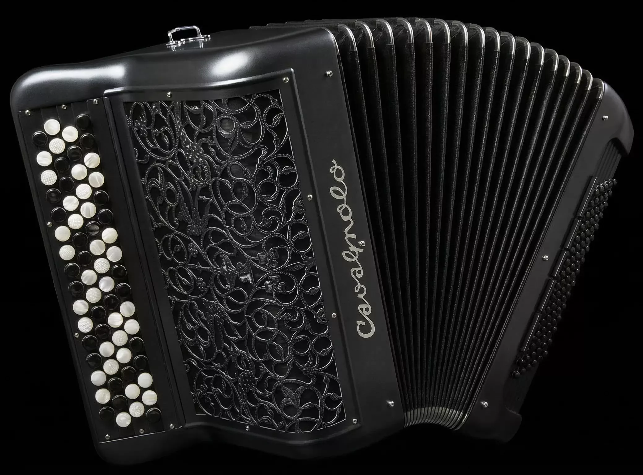 Accordéon Cavagnolo acoustique. Modèle Compact Plus. Finition Gris R8 satiné. Double boite de résonance.