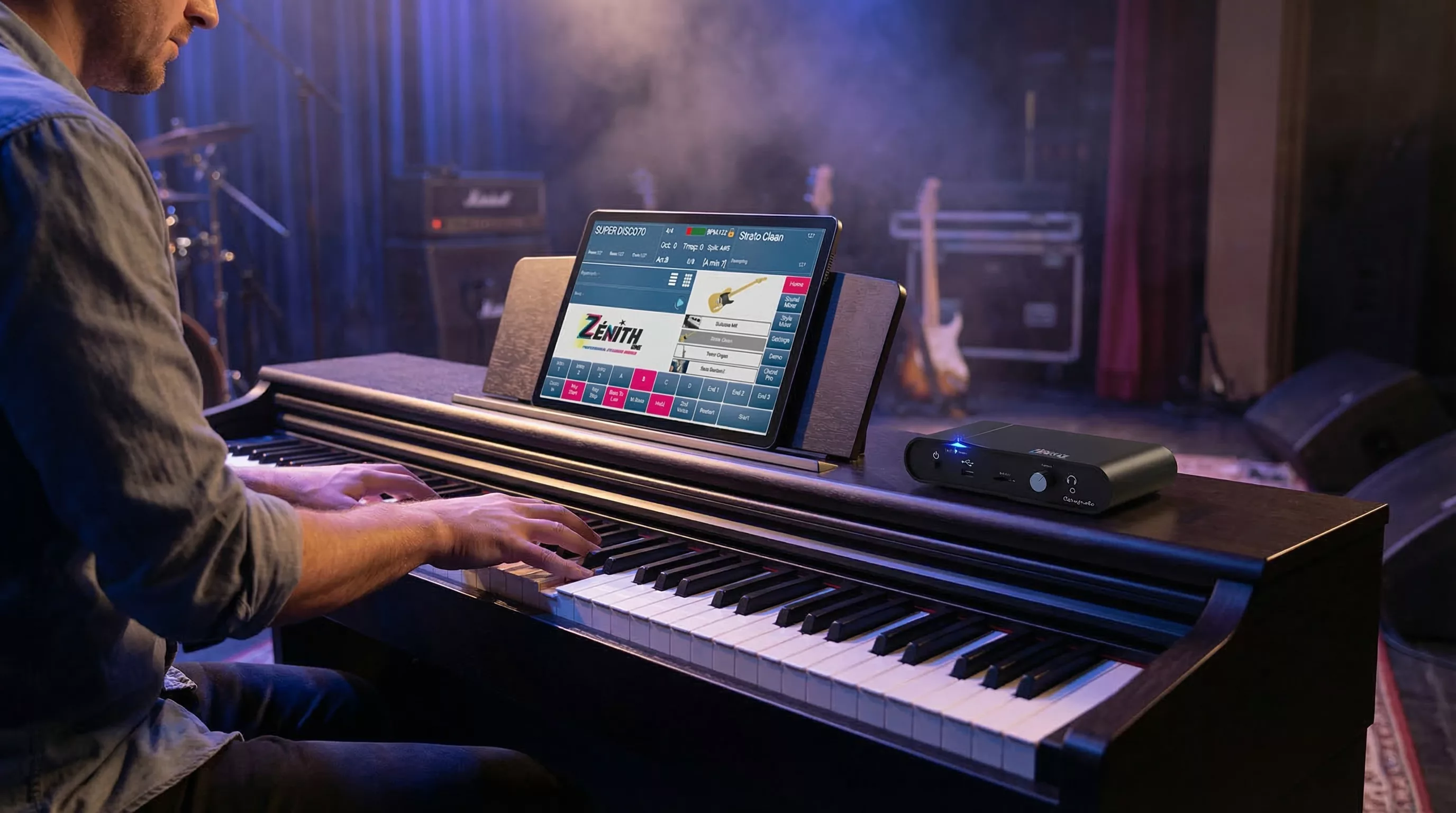 Pianiste jouant avec un arrangeur Cavagnolo Zénith One