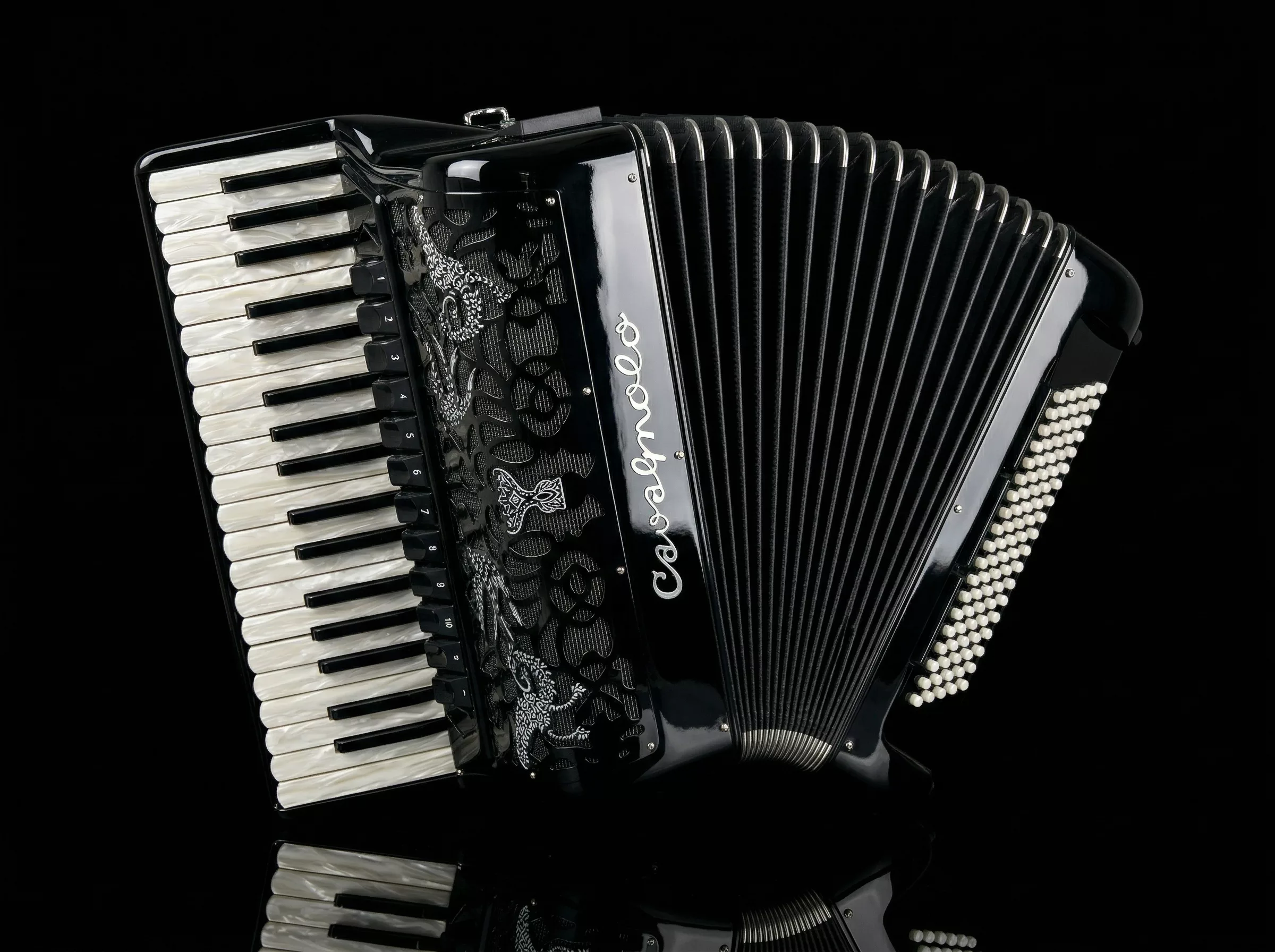 Accordéon numérique MIDI Cavagnolo Digit AiR. Modèle LP9 Millenium finition noir